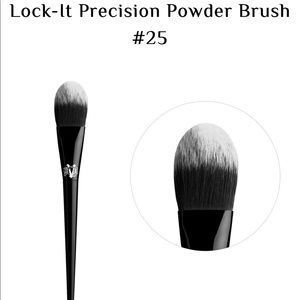 NEW❤️ Kat Von D Lock-It Precision Powder Brush #25